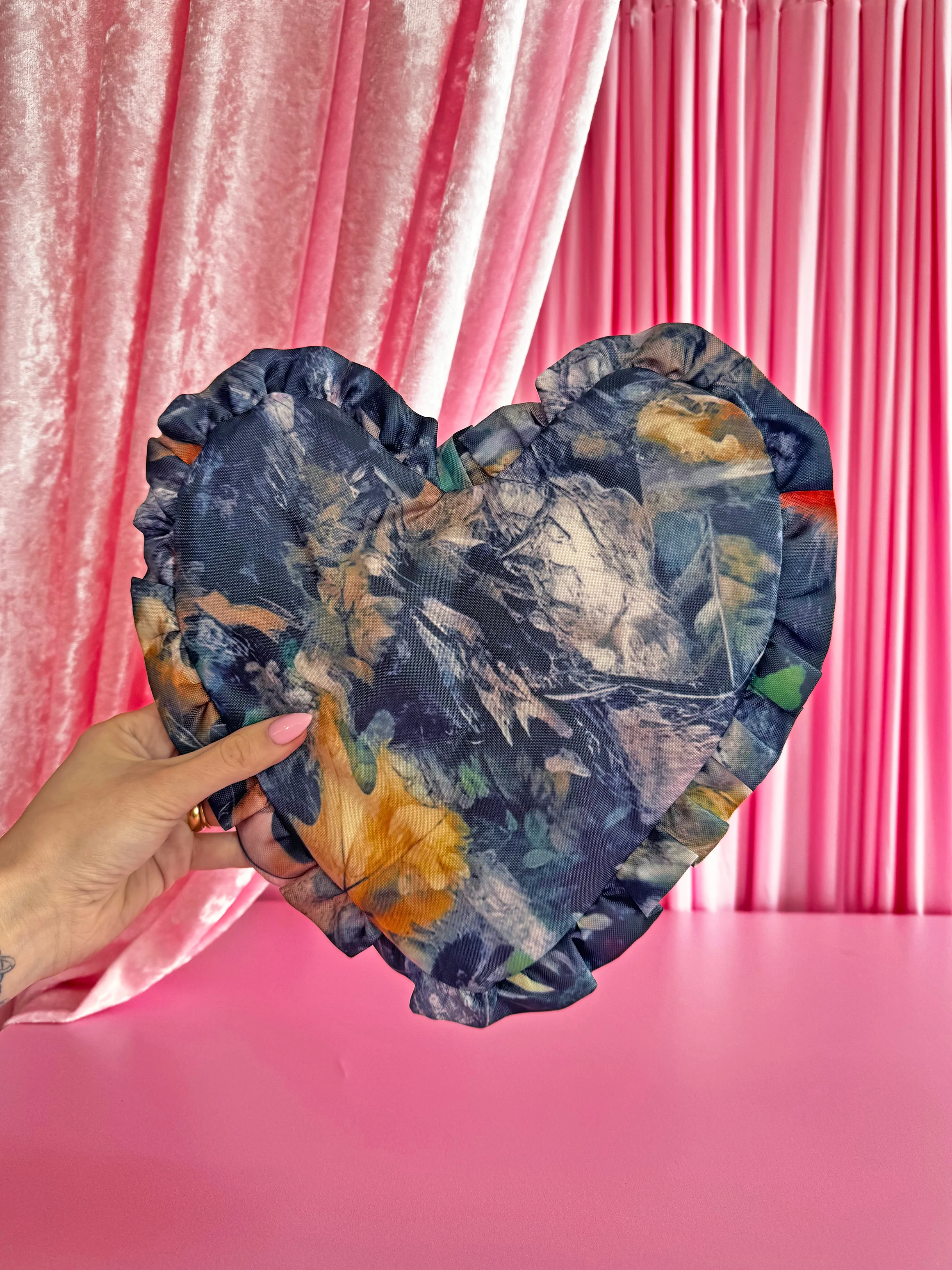 Camo Heart Smell Proof Bag - Image 7