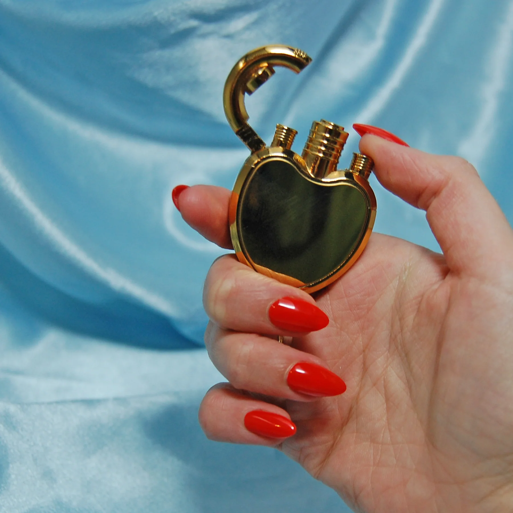 Heart Lock Lighter- Gold - Image 7