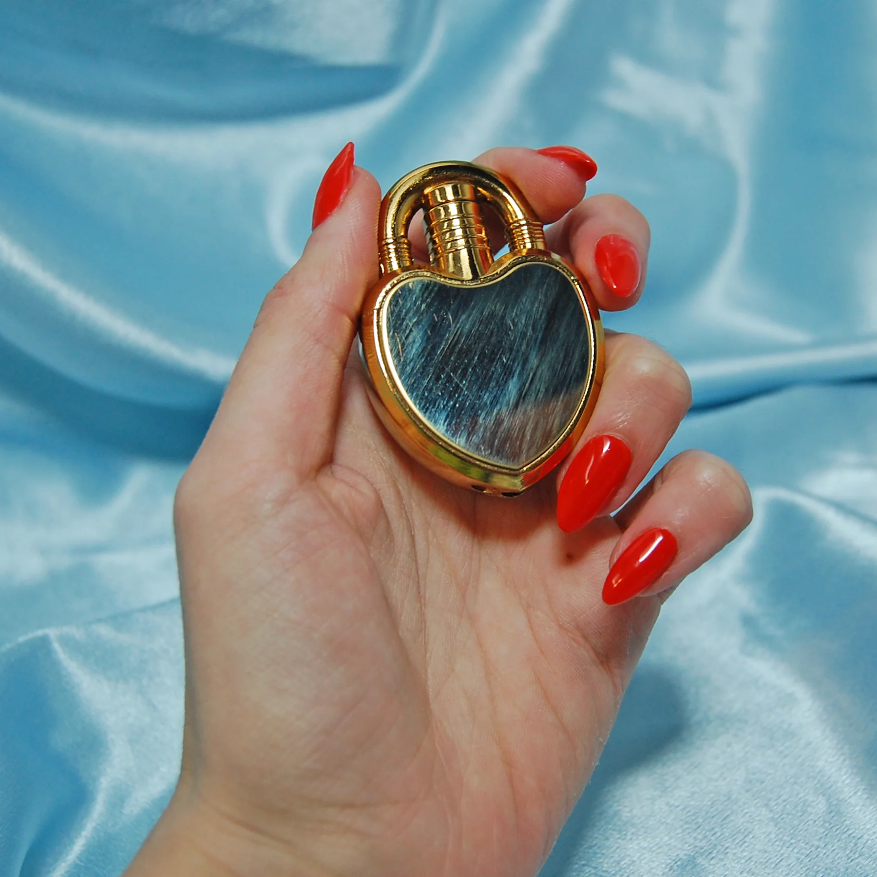 Heart Lock Lighter- Gold - Image 8