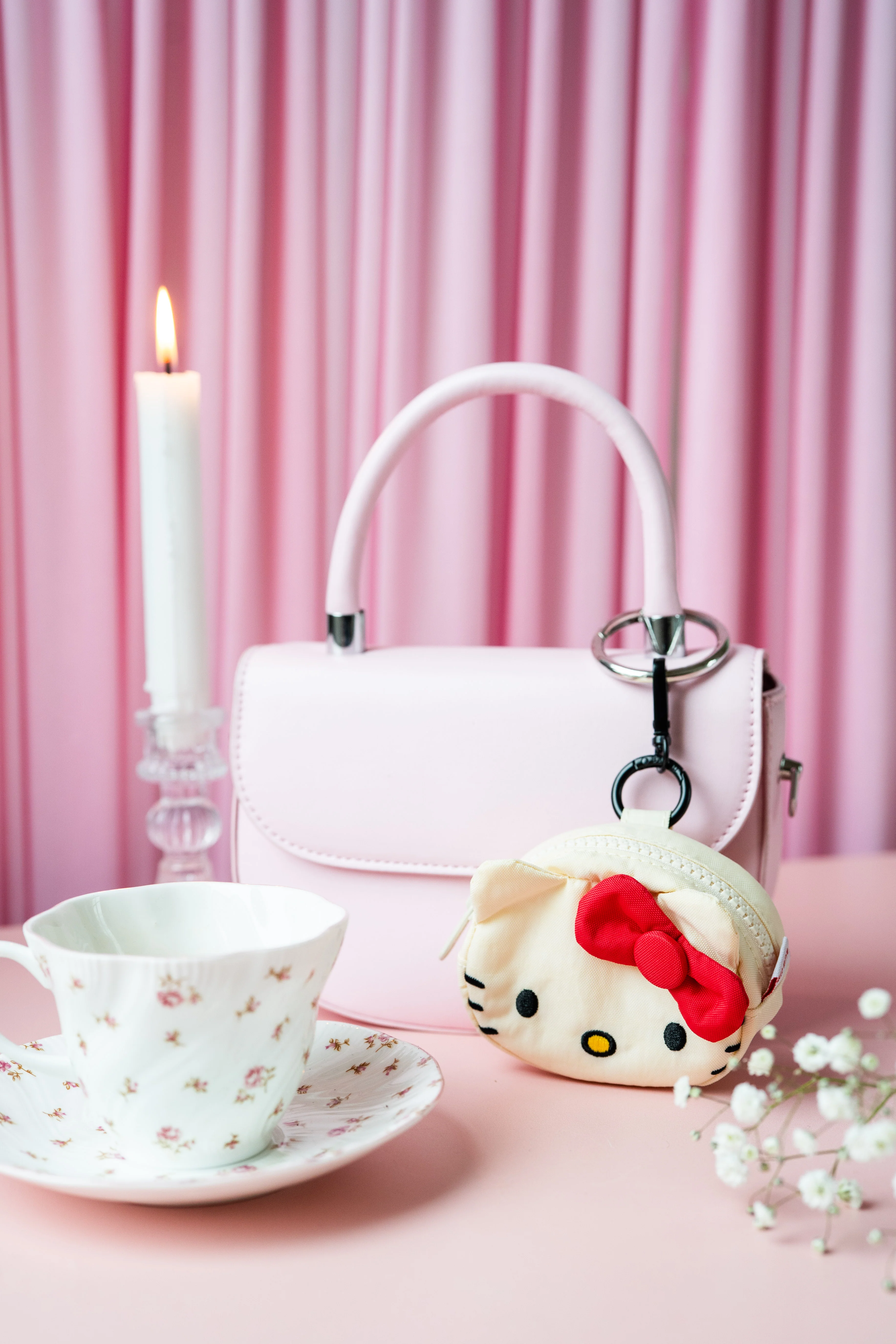 Hello Kitty Baggu Bag Charm - Image 4
