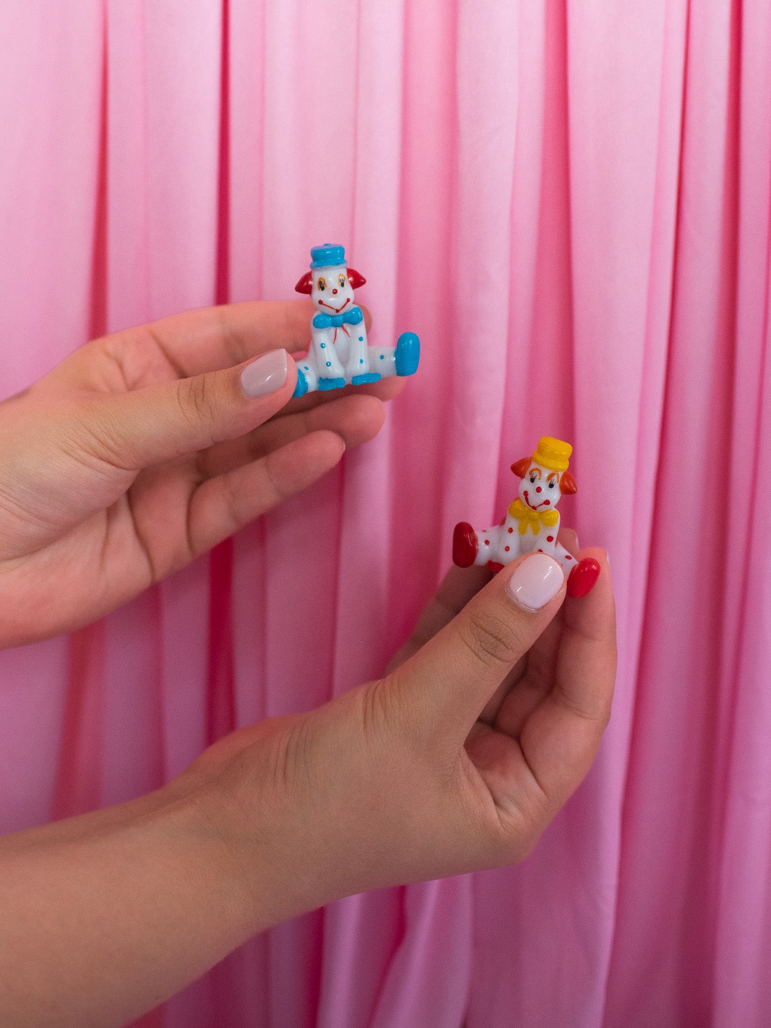 Mini Clown Figurine Set - Image 5