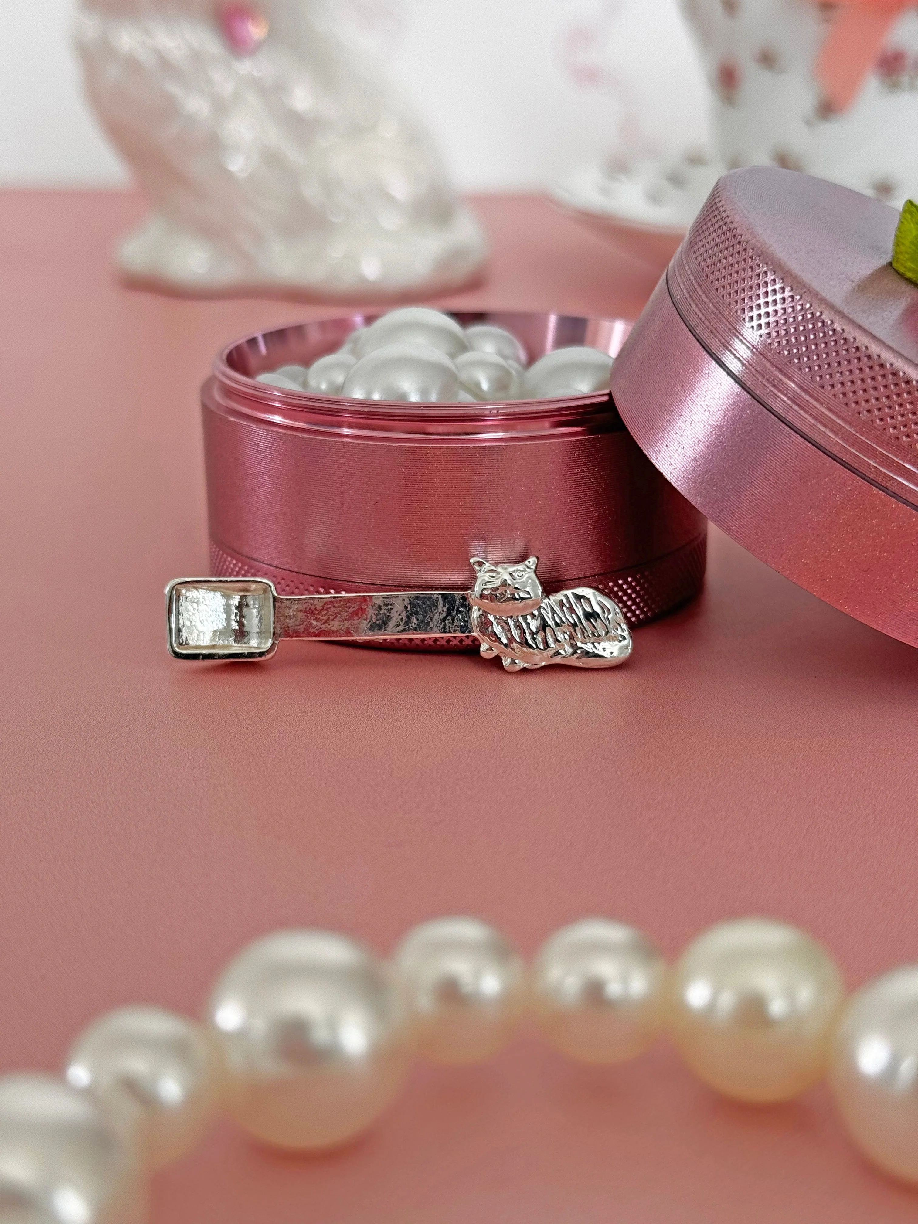 Miss Kitty Grinder Scoop - Image 5