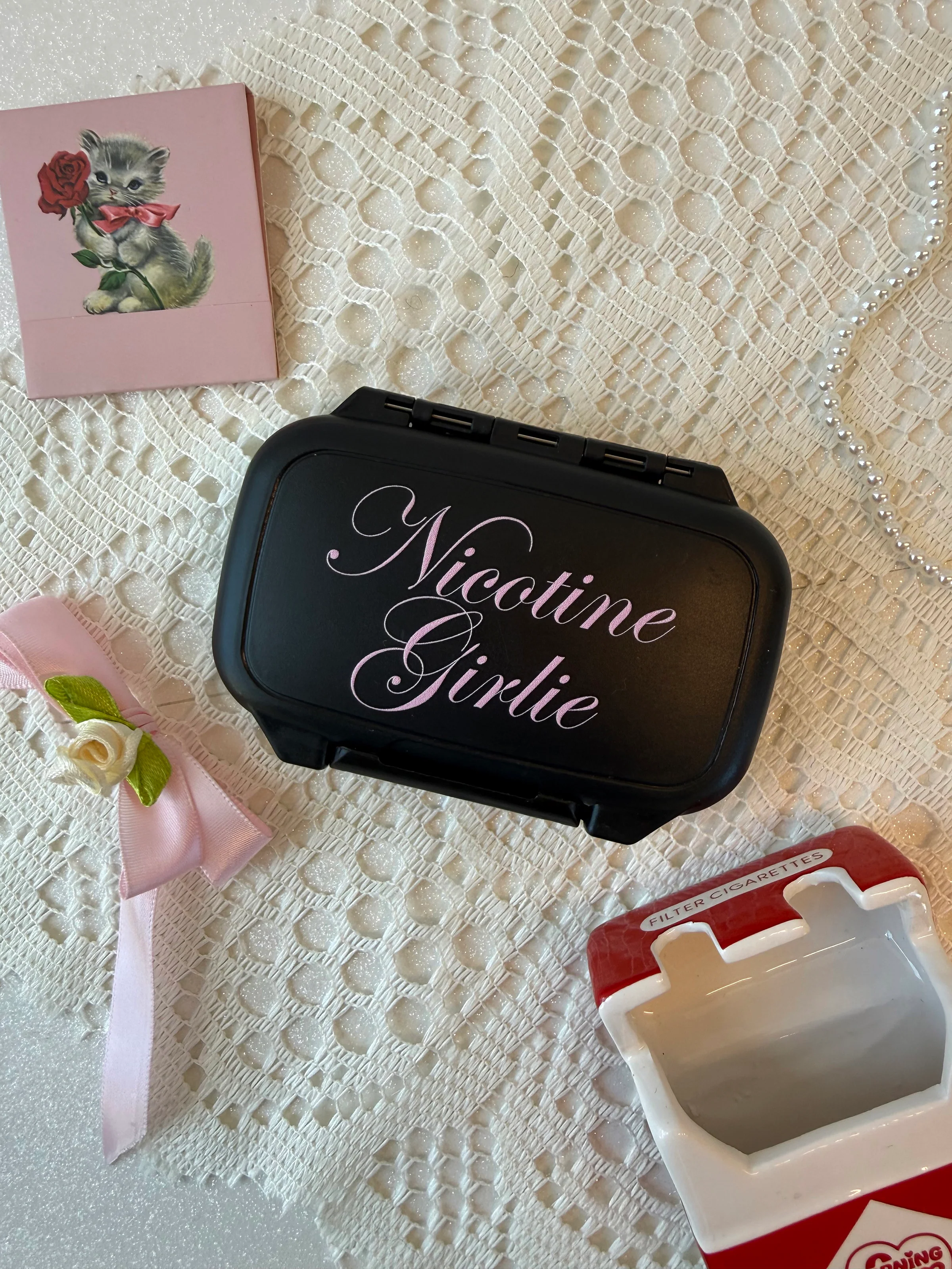 Nicotine Girlie Cig Case - Image 4