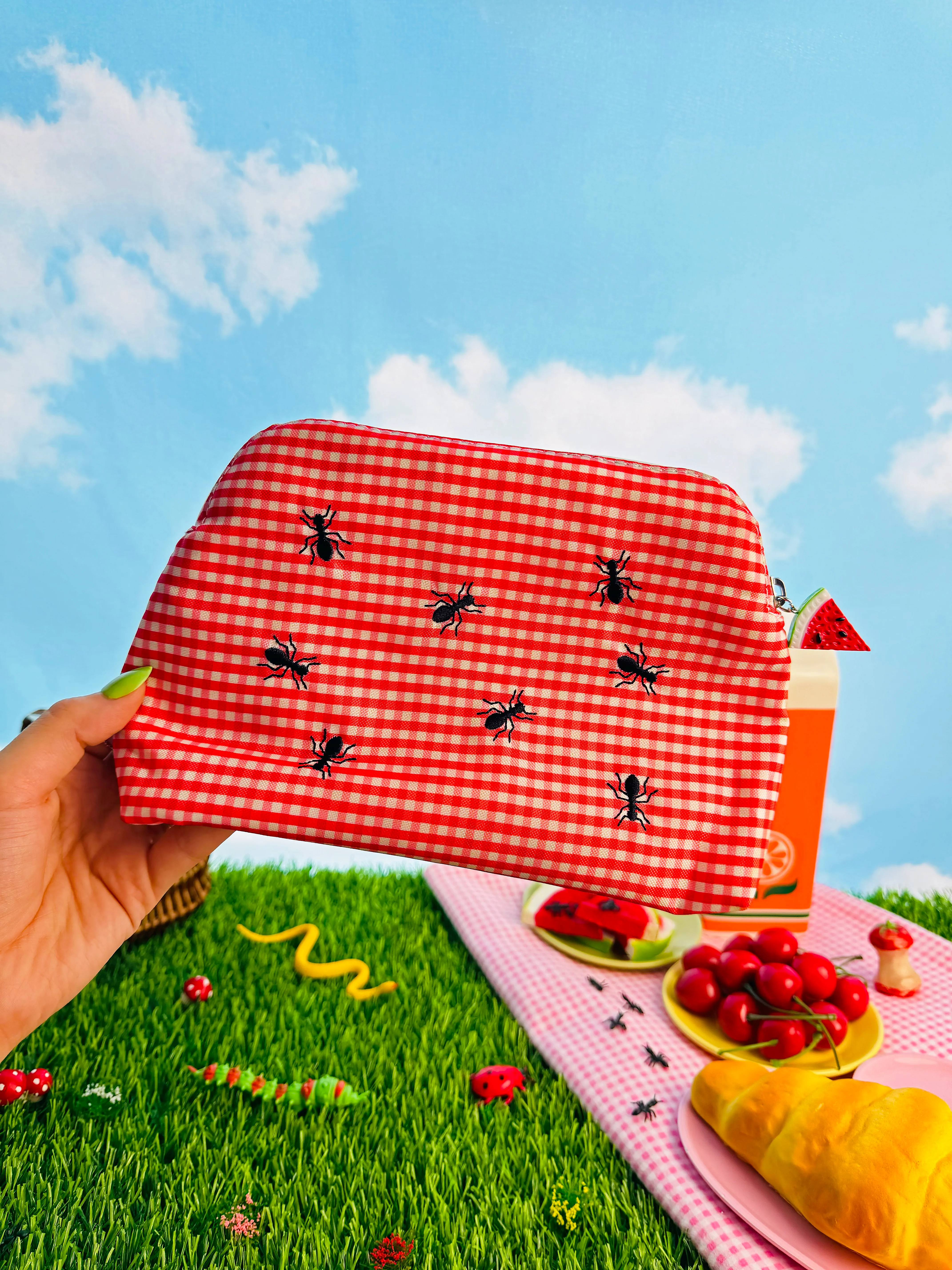 Picnic Smell Proof Bag - Image 5