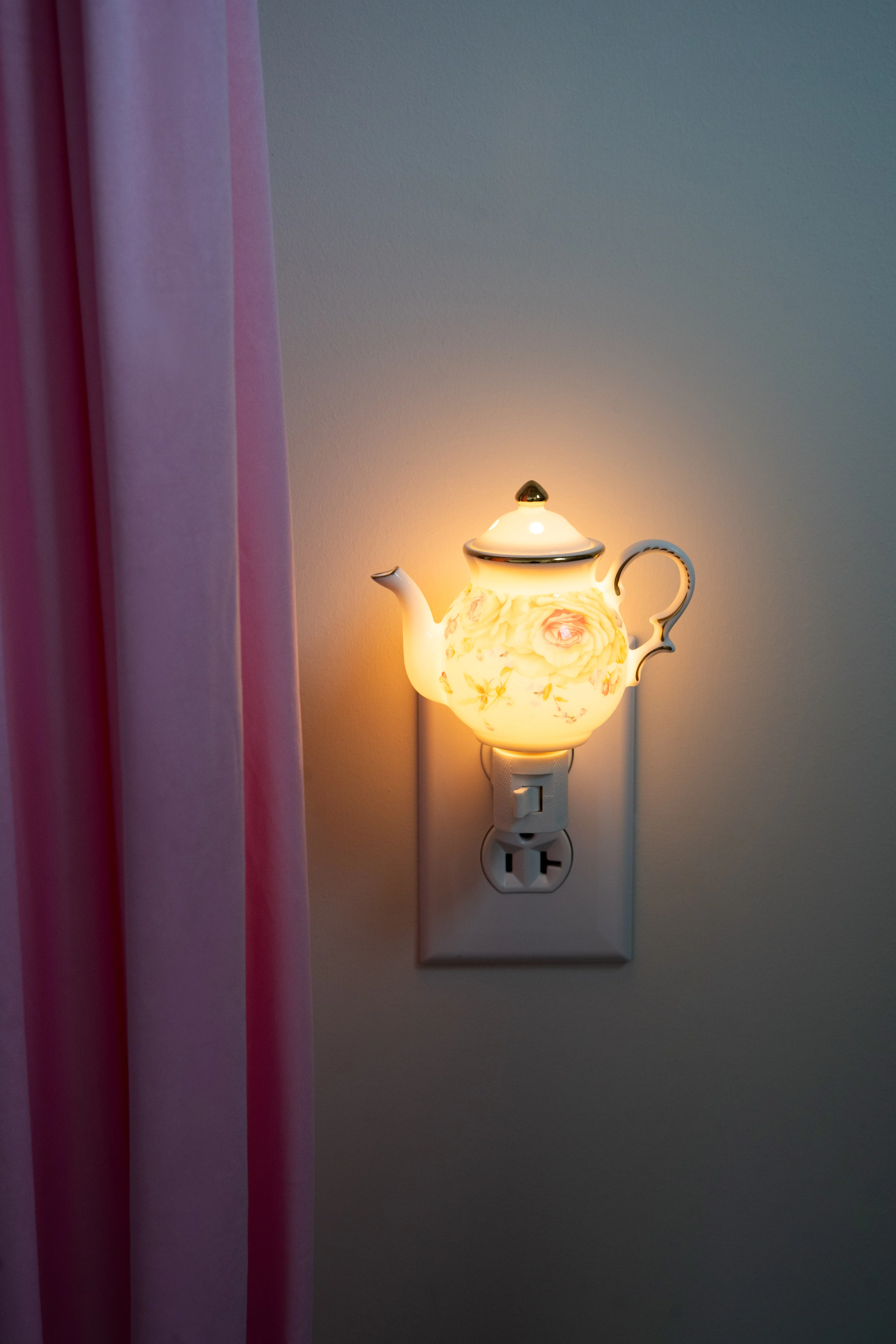 Teapot Night Light - Image 2